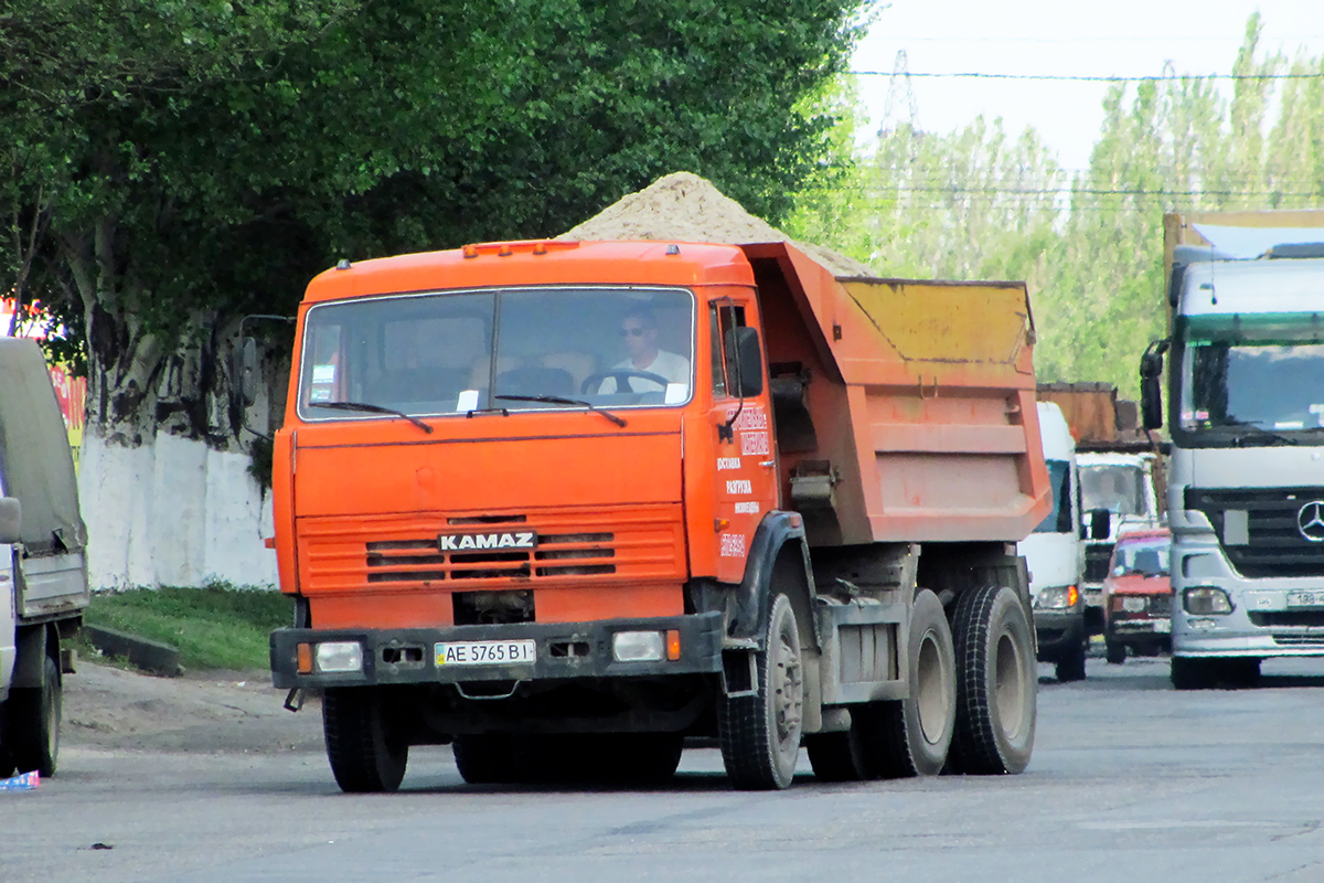 Днепропетровская область, № АЕ 5765 ВІ — КамАЗ-55111-15 [55111R]
