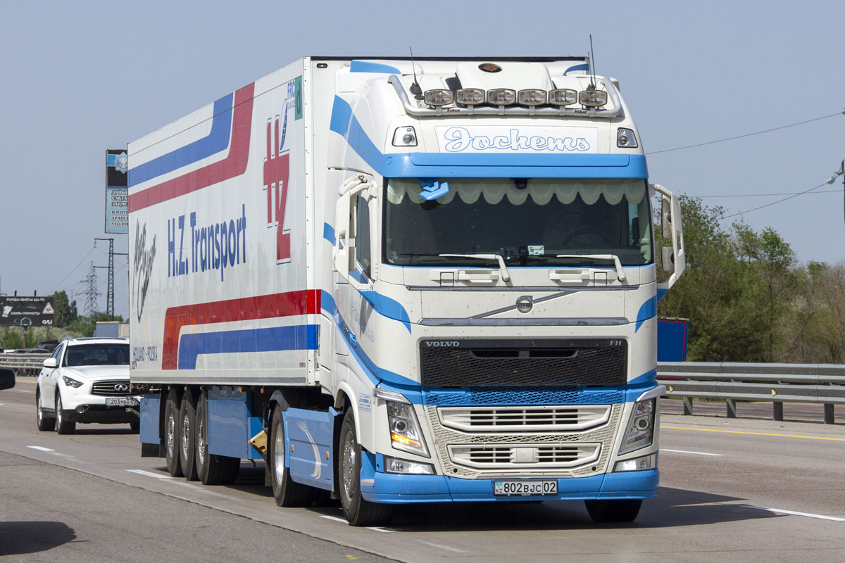 Алматы, № 802 BJC 02 — Volvo ('2012) FH.500