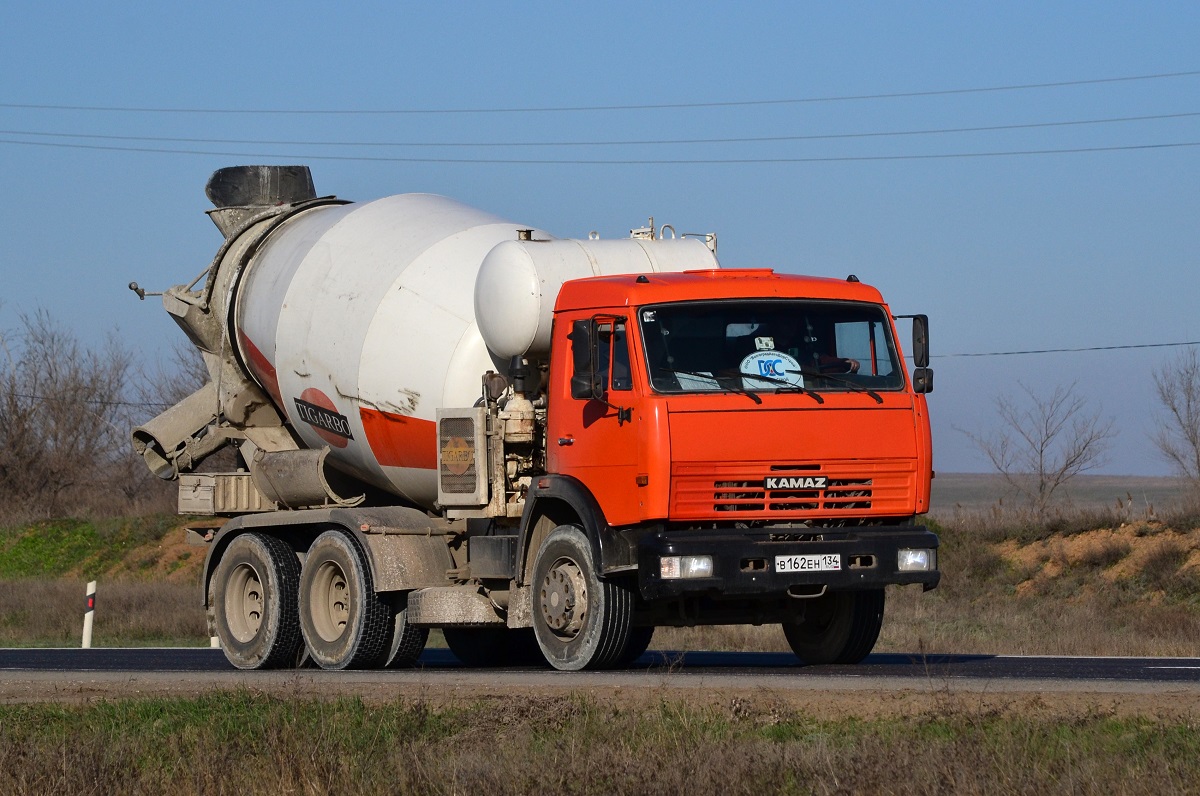 Волгоградская область, № В 162 ЕН 134 — КамАЗ-65115-62