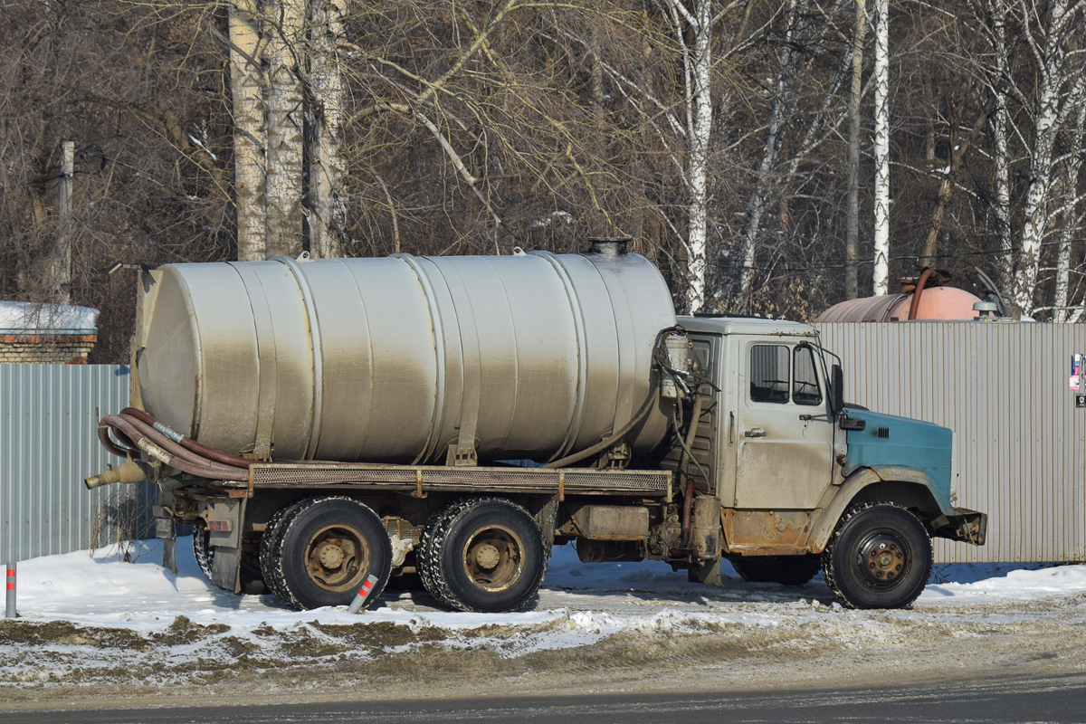 Алтайский край, № Т 225 СН 22 — ЗИЛ-133Д42