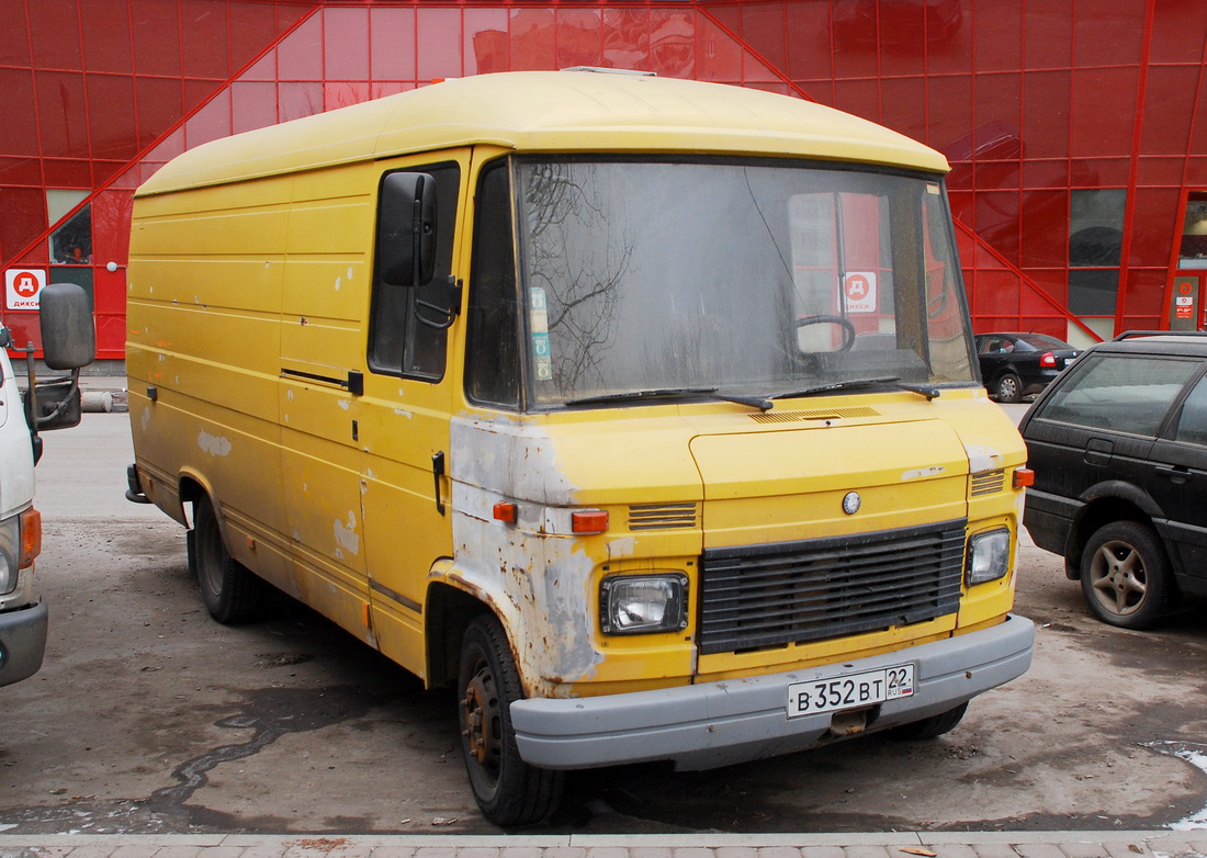 Алтайский край, № В 352 ВТ 22 — Mercedes-Benz T2 ('1967)