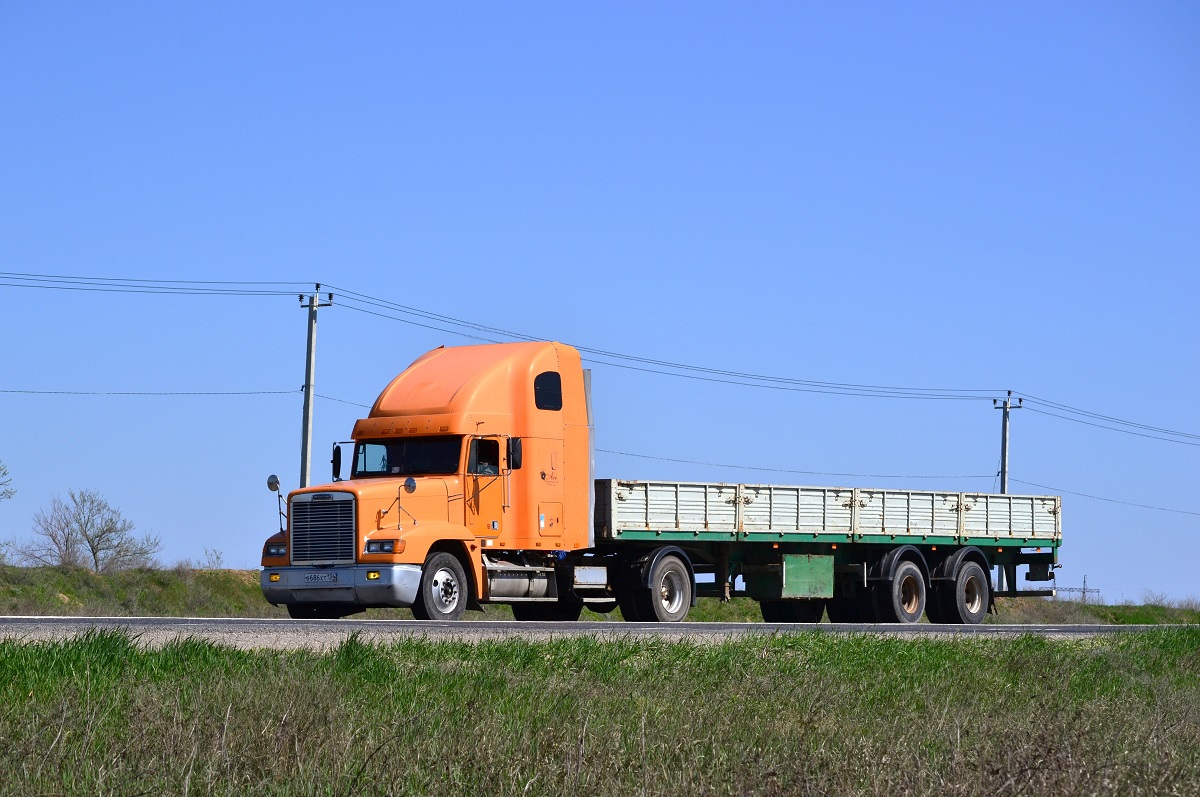 Волгоградская область, № В 686 ХТ 134 — Freightliner FLD 120 Волгоградская область, № В 686 ХТ 134 — Freightliner FLD 120