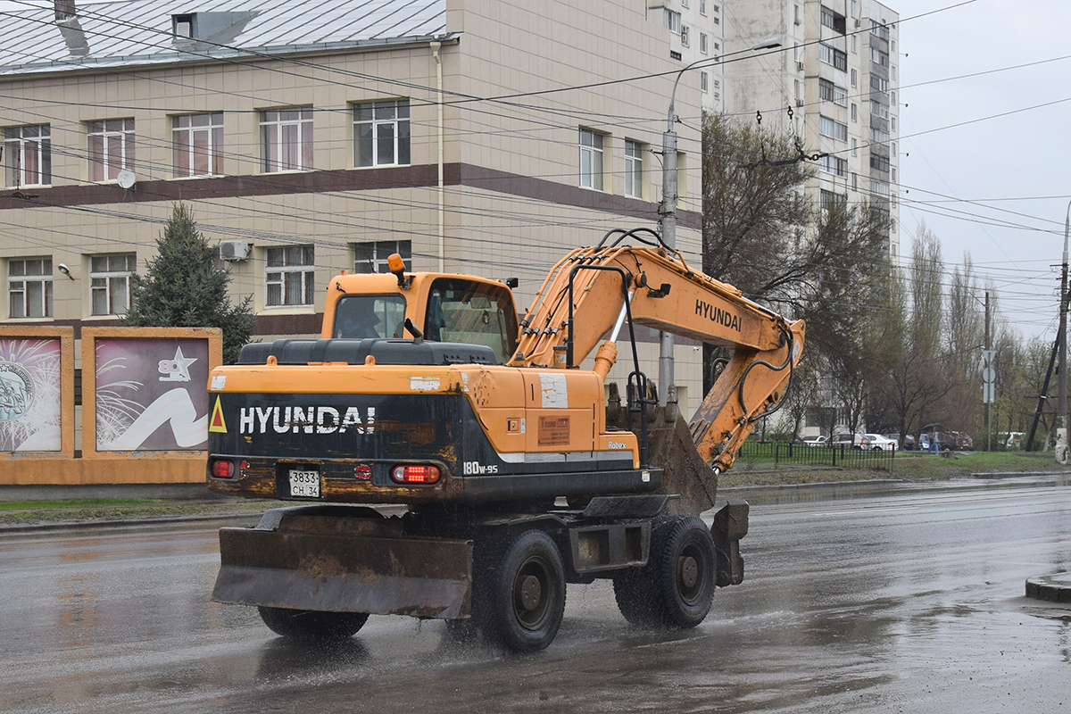 Волгоградская область, № 3833 СН 34 — Hyundai R180W Волгоградская область, № 3833 СН 34 — Hyundai R180W