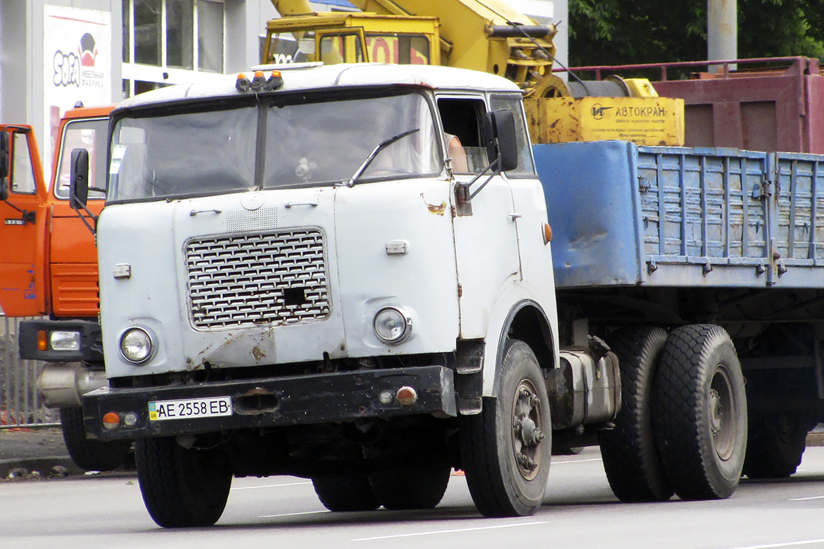 Днепропетровская область, № АЕ 2558 ЕВ — Škoda 706 RTTN
