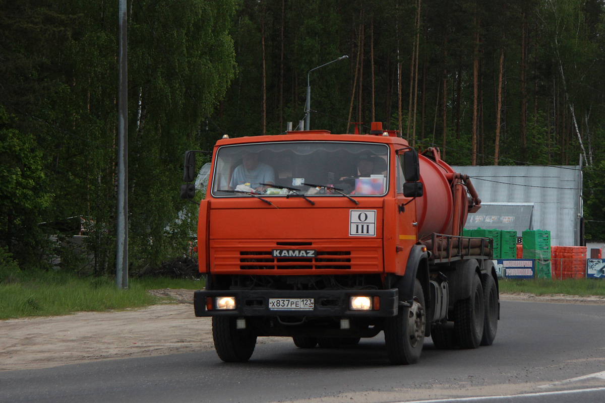 Краснодарский край, № Х 837 РЕ 123 — КамАЗ-53215-15 [53215R]