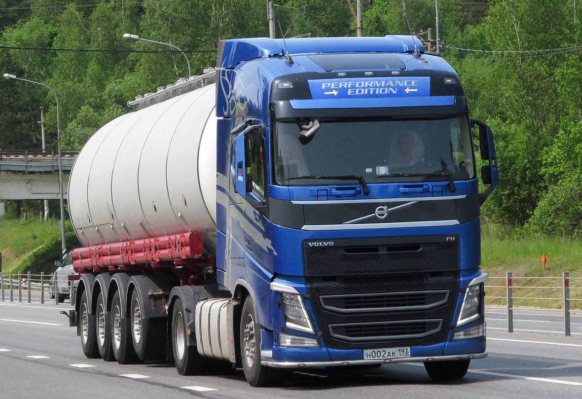 Краснодарский край, № Н 002 АК 193 — Volvo ('2012) FH.460 [X9P]