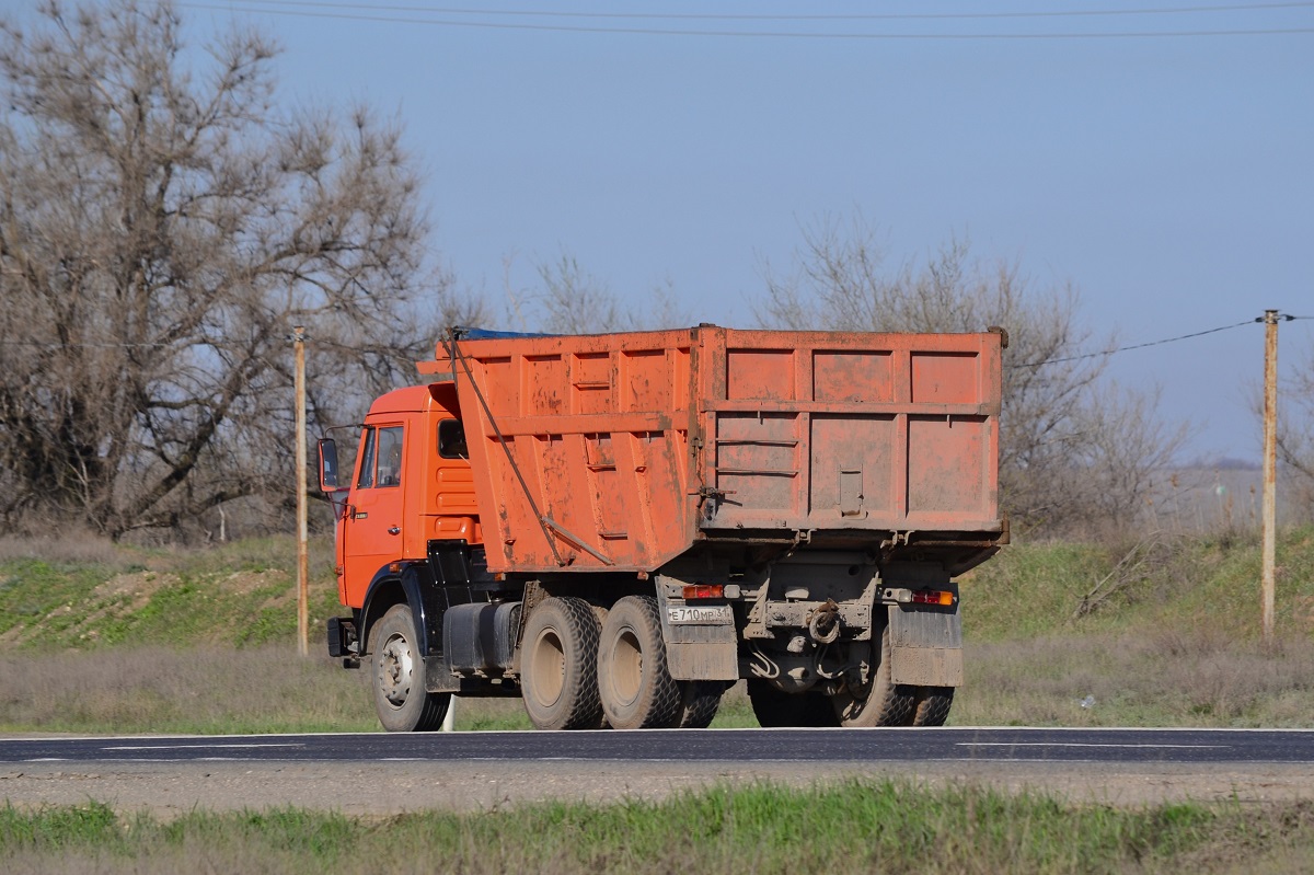 Волгоградская область, № Е 710 МР 31 — КамАЗ-65115-13 [65115N]