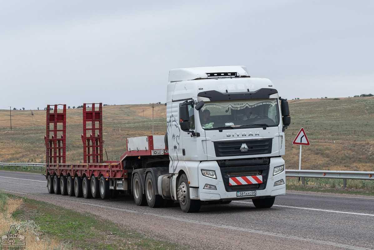 Алматинская область, № 581 AXC 05 — Sitrak C7H ZZ4256