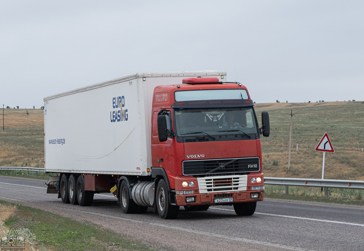 Алматинская область, № 623 ARF 05 — Volvo ('1993) FH12.380