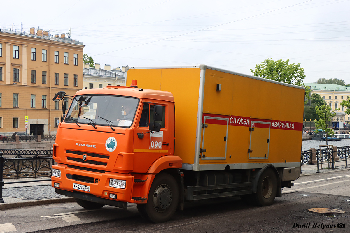 Санкт-Петербург, № В 342 УХ 178 — КамАЗ-43253-R4(28); Санкт-Петербург — Международный транспортный фестиваль "SPbTransportFest" (2019-... гг) Санкт-Петербург, № В 342 УХ 178 — КамАЗ-43253-R4(28); Санкт-Петербург — Международный транспортный фестиваль "SPbTransportFest" (2019-... гг)