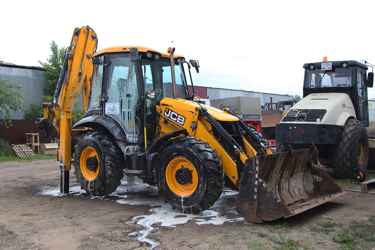 Москва, № 6250 НВ 77 — JCB 3CX