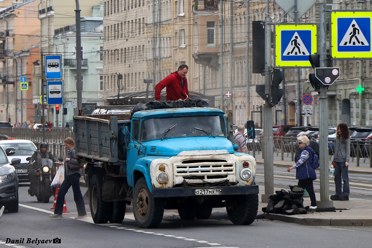 Санкт-Петербург, № О 217 МХ 98 — ЗИЛ-495710