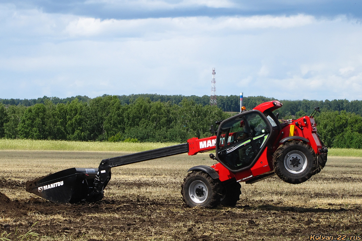 Алтайский край, № (22) Б/Н СТ 0239 — Manitou (общая модель); Алтайский край — Выставка "День Сибирского Поля 2021"