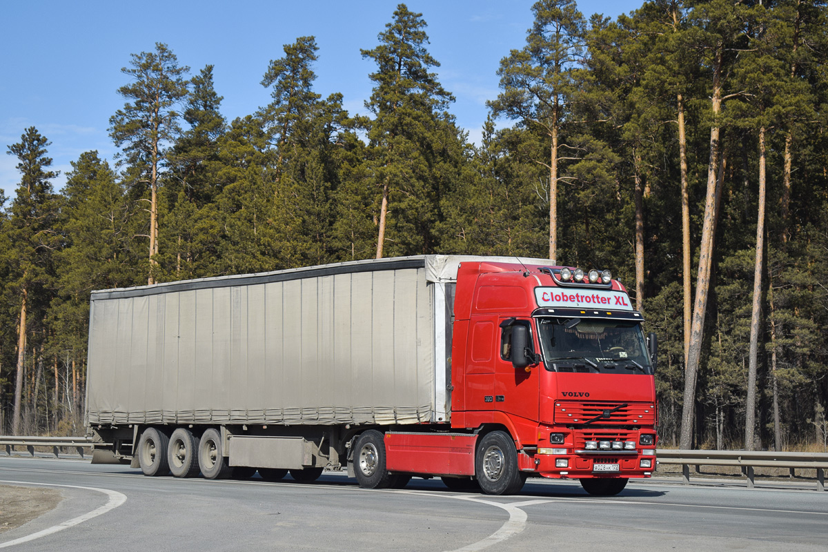 Алтайский край, № А 028 НК 122 — Volvo ('1993) FH12.380 Алтайский край, № А 028 НК 122 — Volvo ('1993) FH12.380