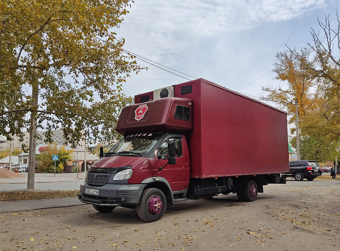 Восточно-Казахстанская область, № 282 LAZ 16 — ГАЗ-33106 "Валдай"