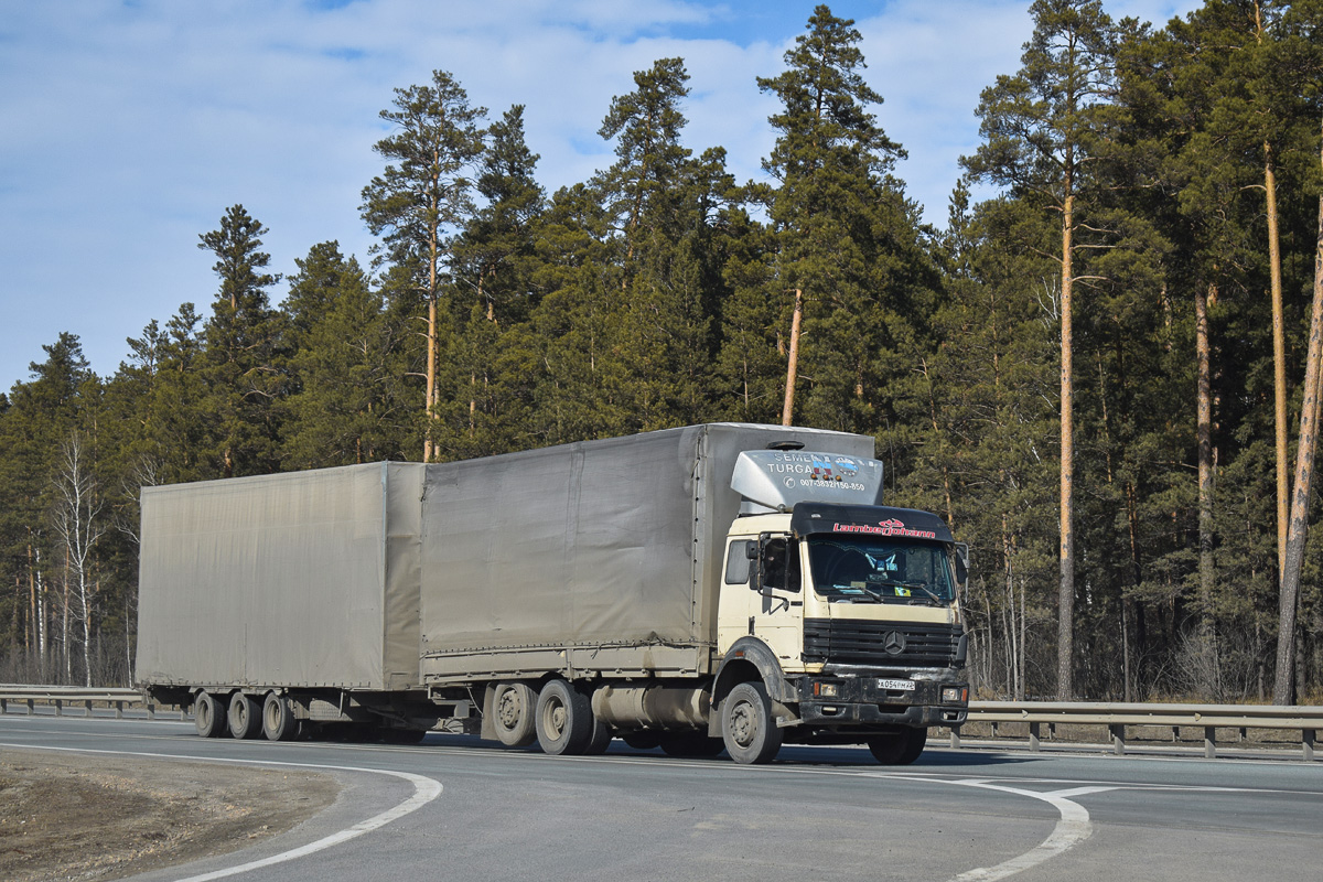 Алтайский край, № А 054 РМ 22 — Mercedes-Benz SK 2538