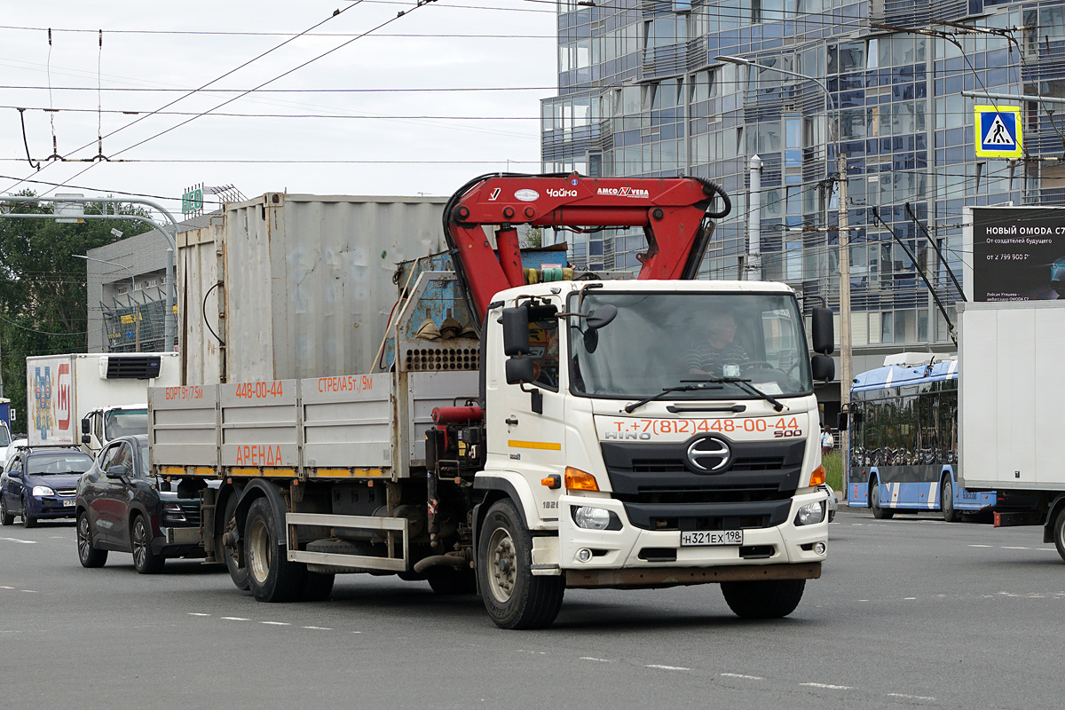 Санкт-Петербург, № Н 321 ЕХ 198 — Hino 500