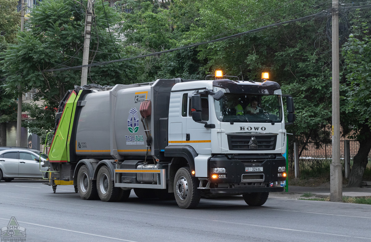 Киргизия, № 01 324 BL — Howo T5G
