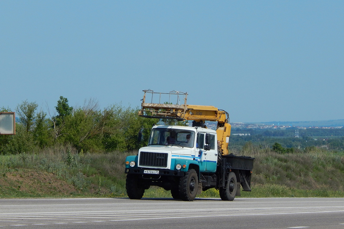 Белгородская область, № Р 573 ВО 31 — ГАЗ-3308 «Садко»