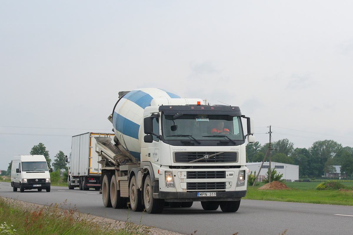 Литва, № 016 — Volvo ('2002) FM-Series