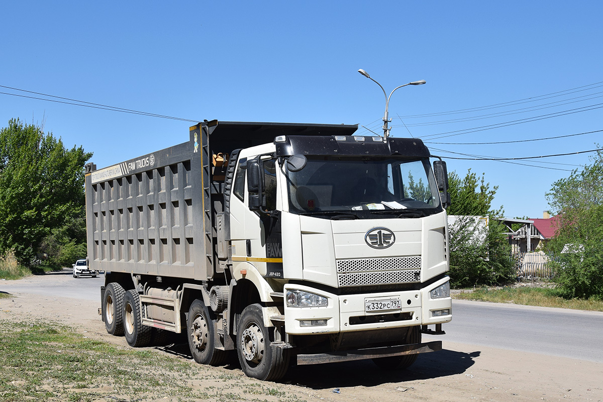 Волгоградская область, № К 332 РС 797 — FAW J6 CA3310
