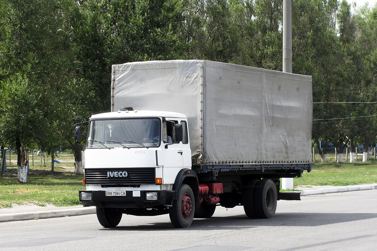 Луганская область, № ВВ 7584 СА — IVECO TurboTech