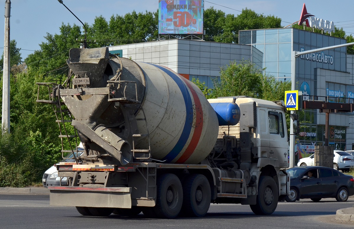 Кемеровская область, № Е 889 МО 142 — Shaanxi Shacman F2000 (общая модель)