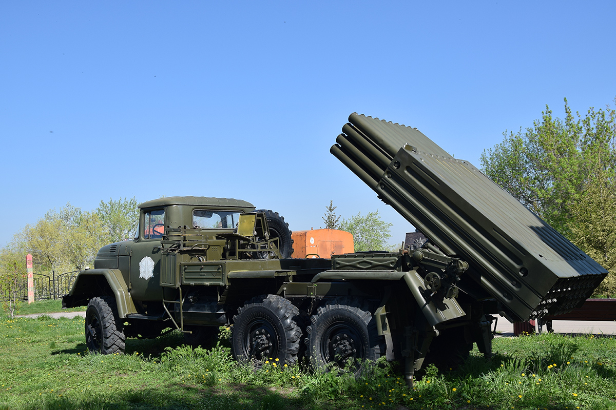 Саратовская область, № (64) Б/Н 0046 — ЗИЛ-131 (общая модель); Техника на постаментах, памятники (Саратовская область); Транспортные средства без номеров (Саратовская область)