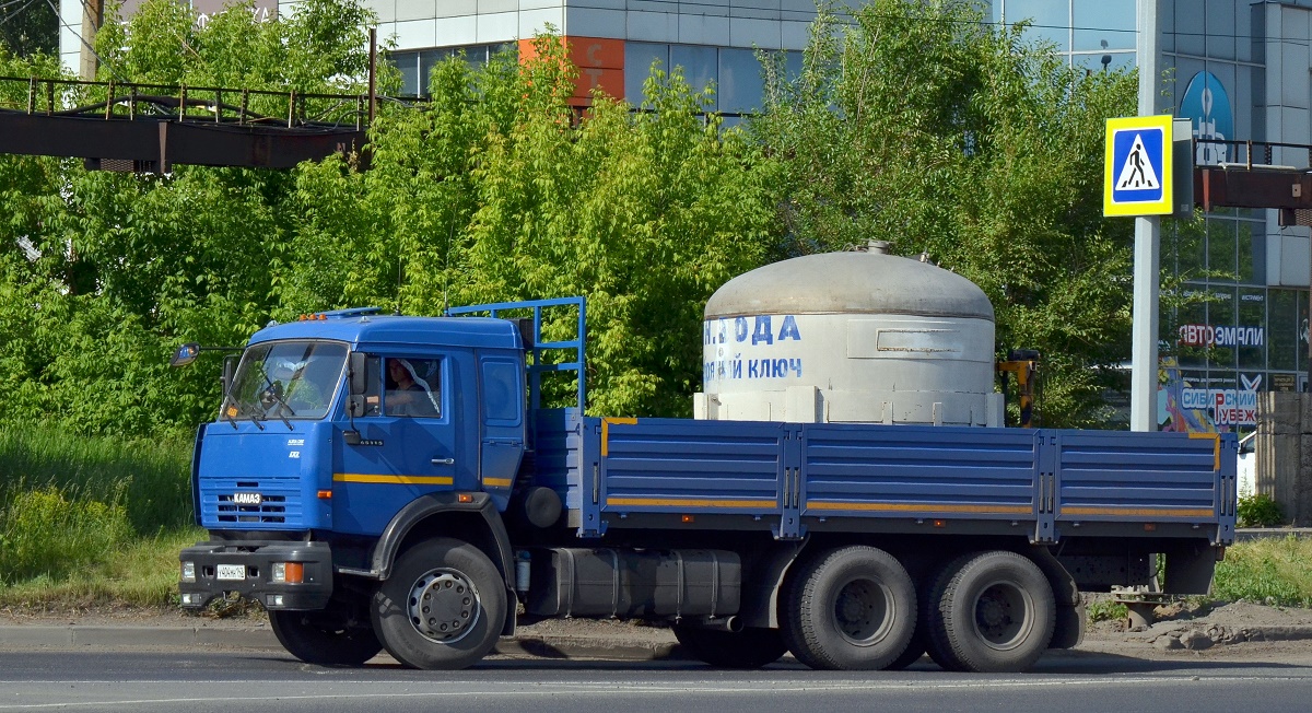 Кемеровская область, № У 404 МН 142 — КамАЗ-65115 (общая модель)
