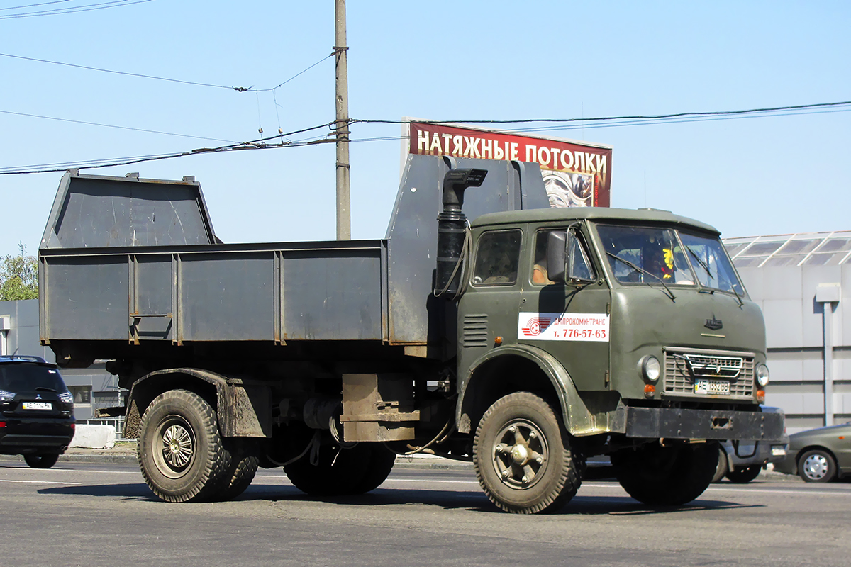 Днепропетровская область, № АЕ 1552 ВВ — МАЗ-5334