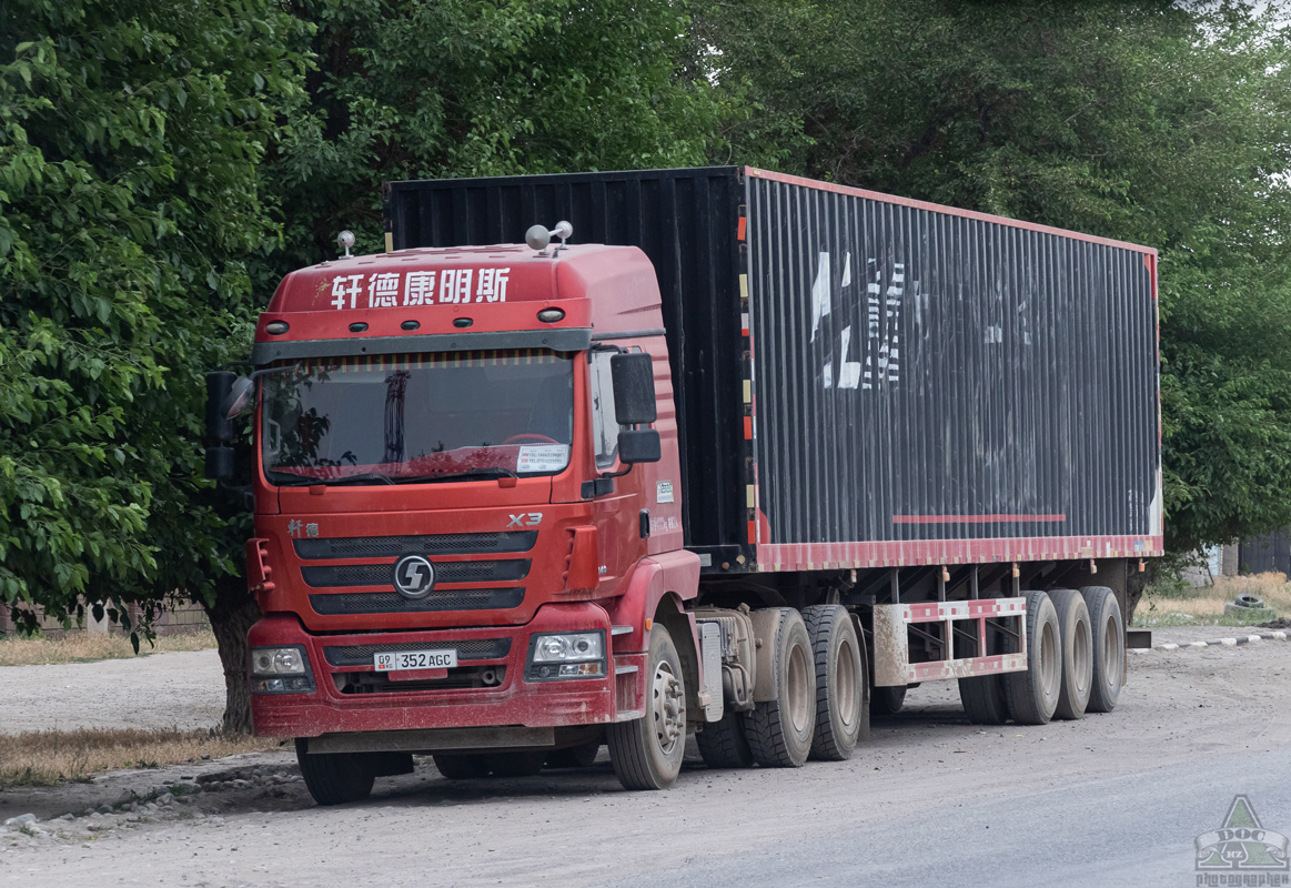 Киргизия, № 09 352 AGC — Shaanxi Shacman M3000 (общая модель)