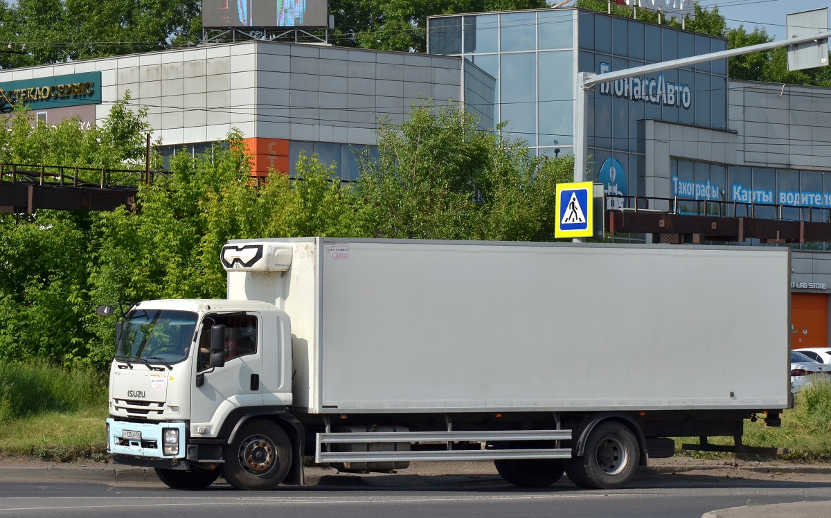 Кемеровская область, № Т 125 ОР 124 — Isuzu Forward 18.0 [Z7X]