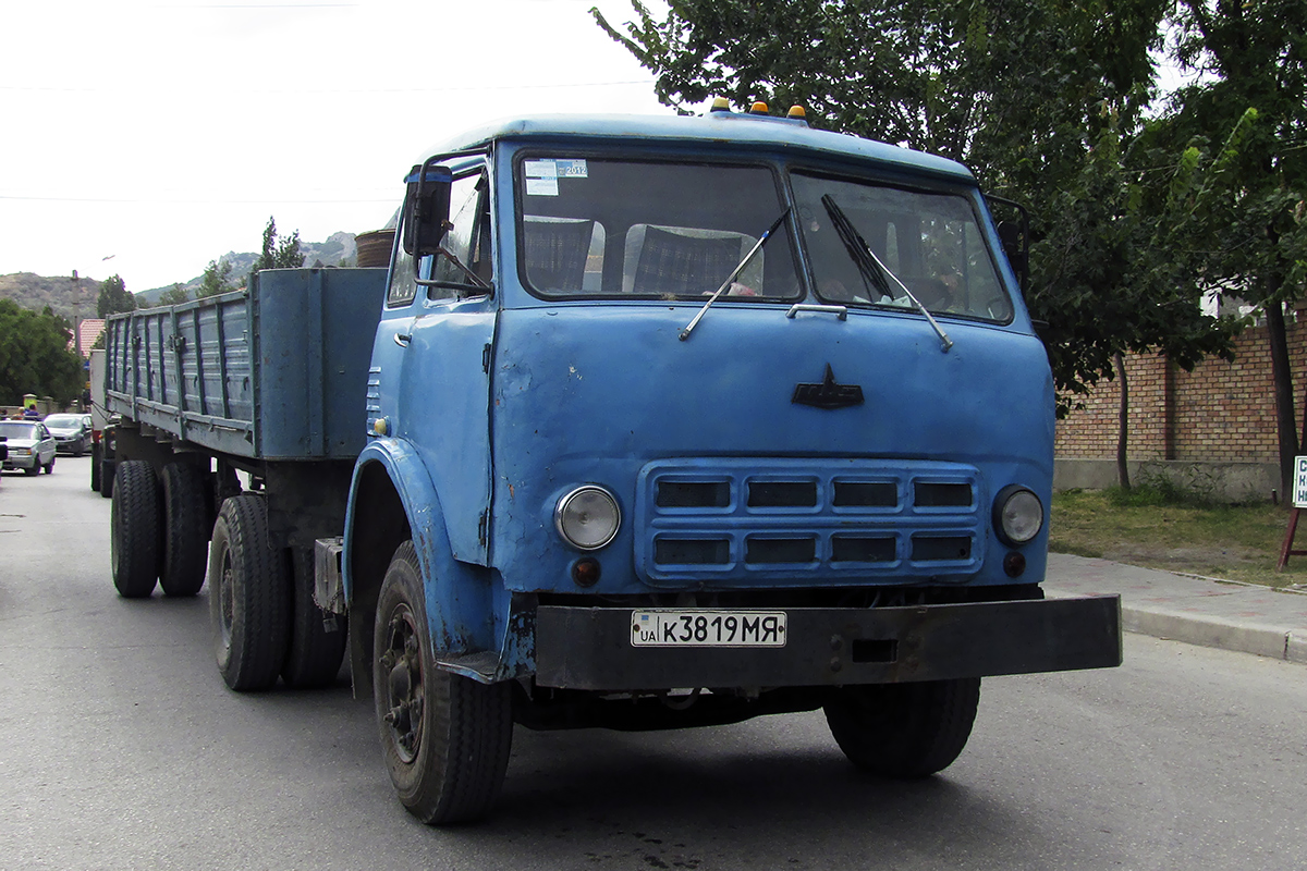 Крым, № К 3819 МЯ — МАЗ-504В