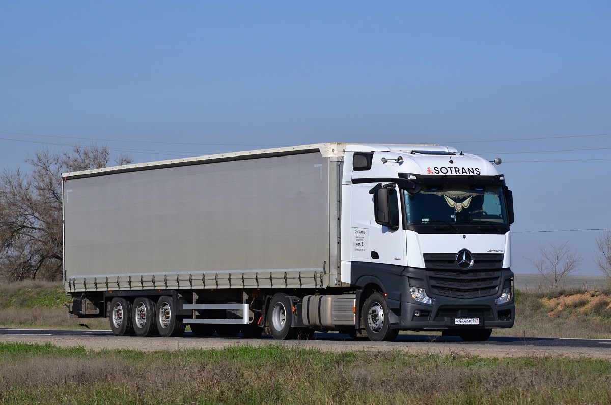 Ленинградская область, № К 964 ОР 147 — Mercedes-Benz Actros ('2022) [LRD]