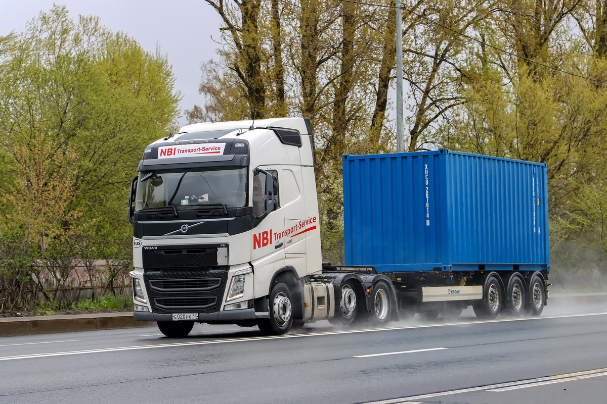 Новгородская область, № Е 020 НК 53 — Volvo ('2012) FH.420