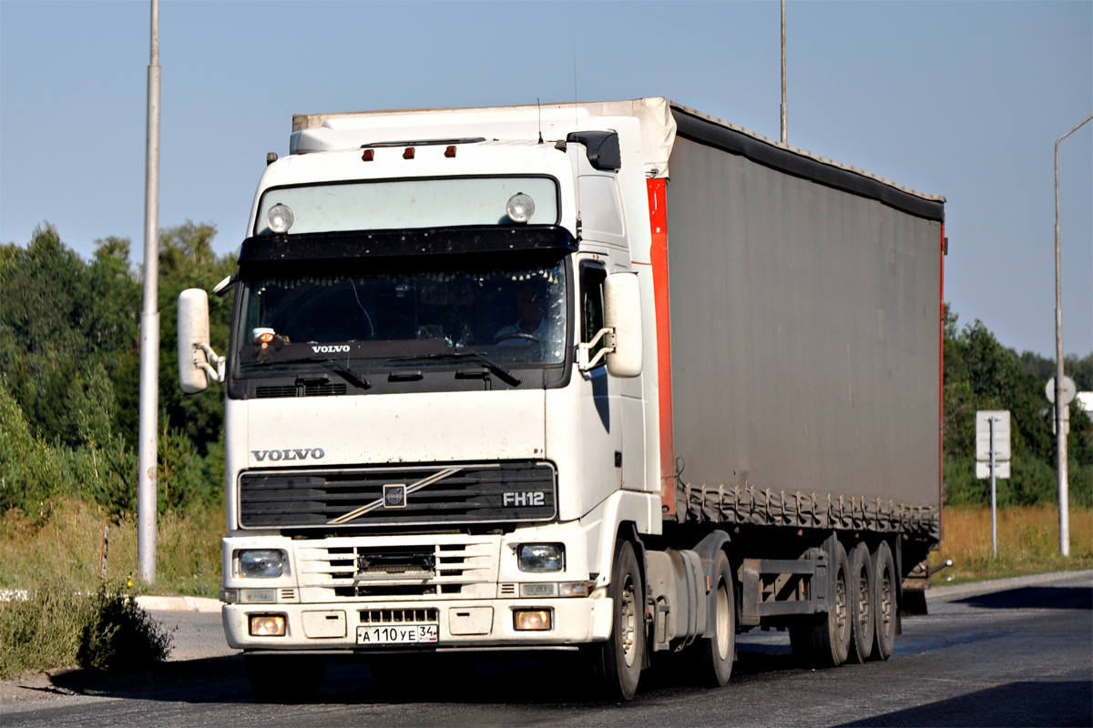 Волгоградская область, № А 110 УЕ 34 — Volvo ('1993) FH12.460