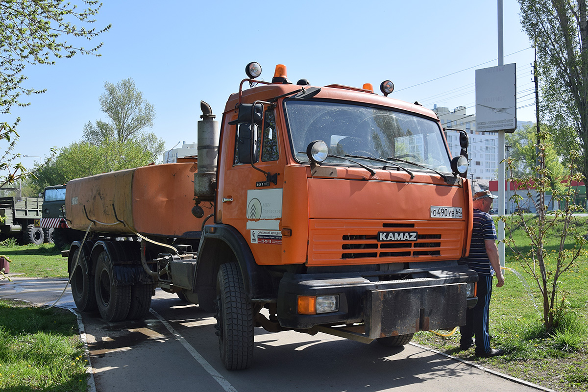 Саратовская область, № О 490 УВ 64 — КамАЗ-65115-62