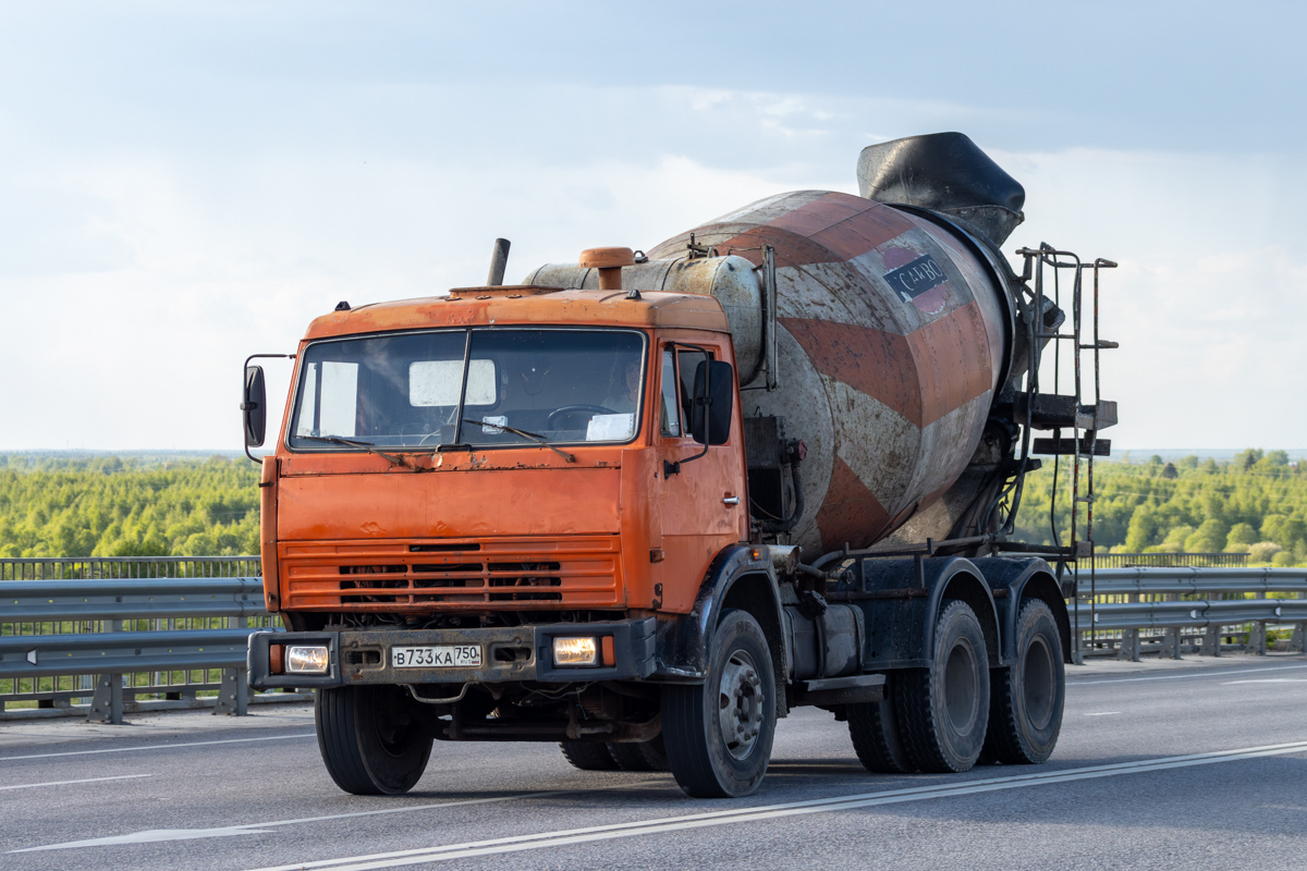 Московская область, № В 733 КА 750 — КамАЗ-53229-02 [53229C]