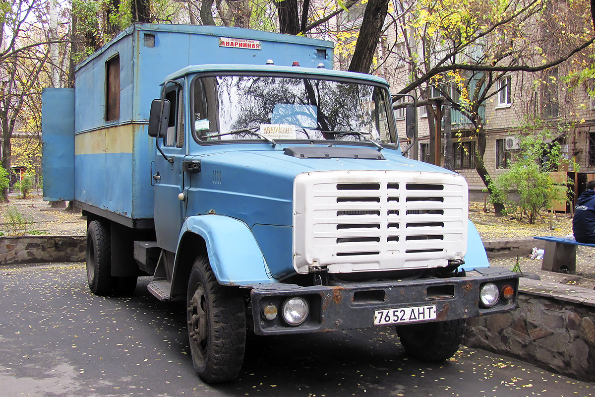 Днепропетровская область, № 7652 ДНТ — ЗИЛ-433102