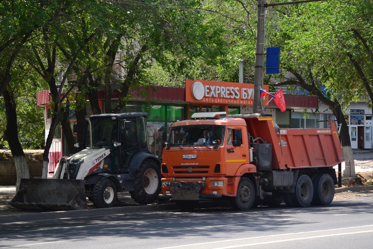 Волгоградская область, № Е 306 УЕ 134 — КамАЗ-65115-42