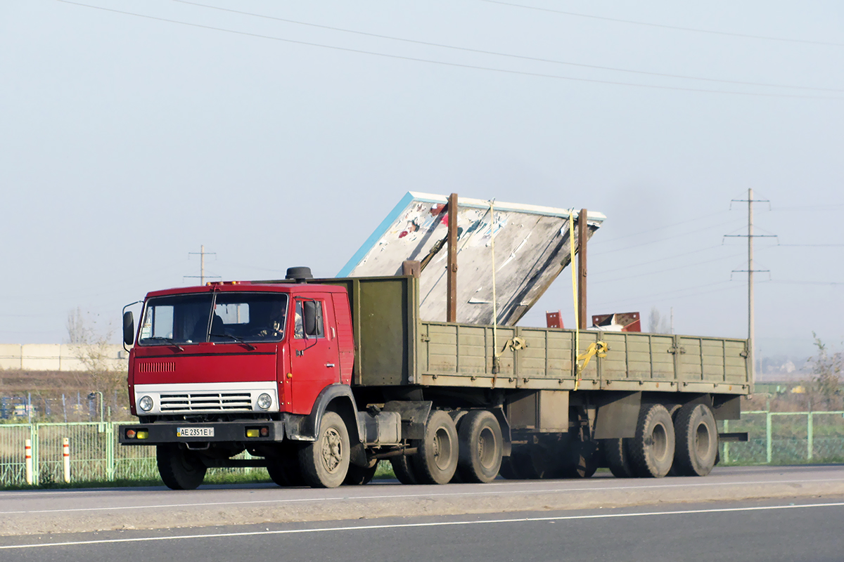 Днепропетровская область, № АЕ 2351 ЕІ — КамАЗ-5410