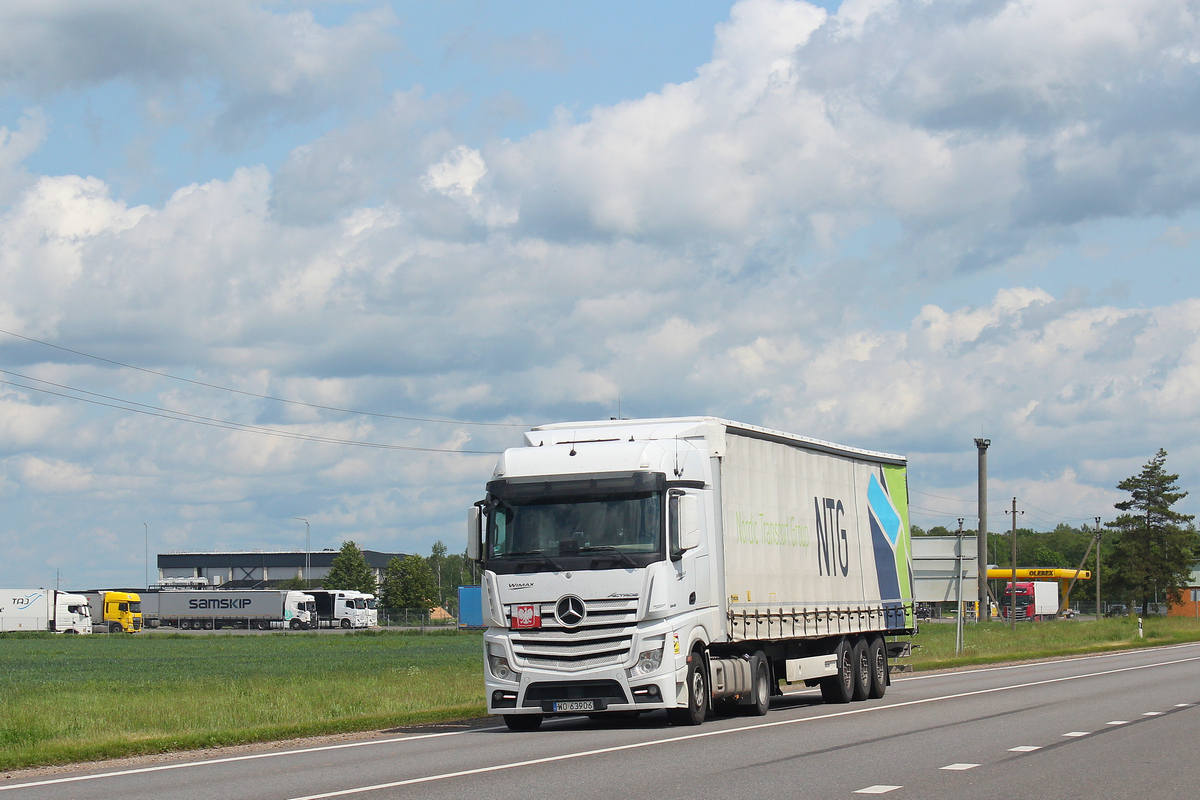 Польша, № WO 63906 — Mercedes-Benz Actros ('2011) 1848