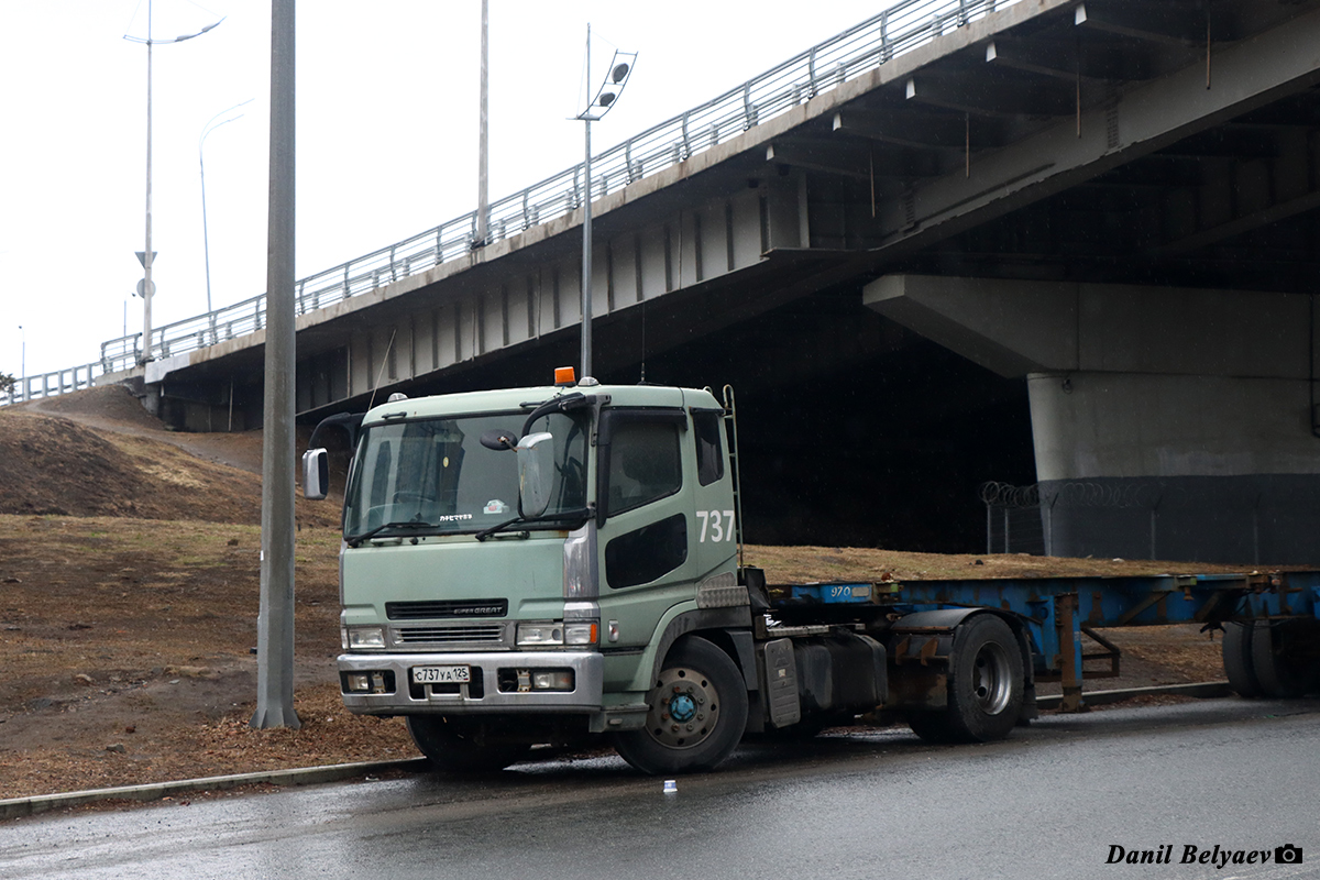 Приморский край, № С 737 УА 125 — Mitsubishi Fuso Super Great