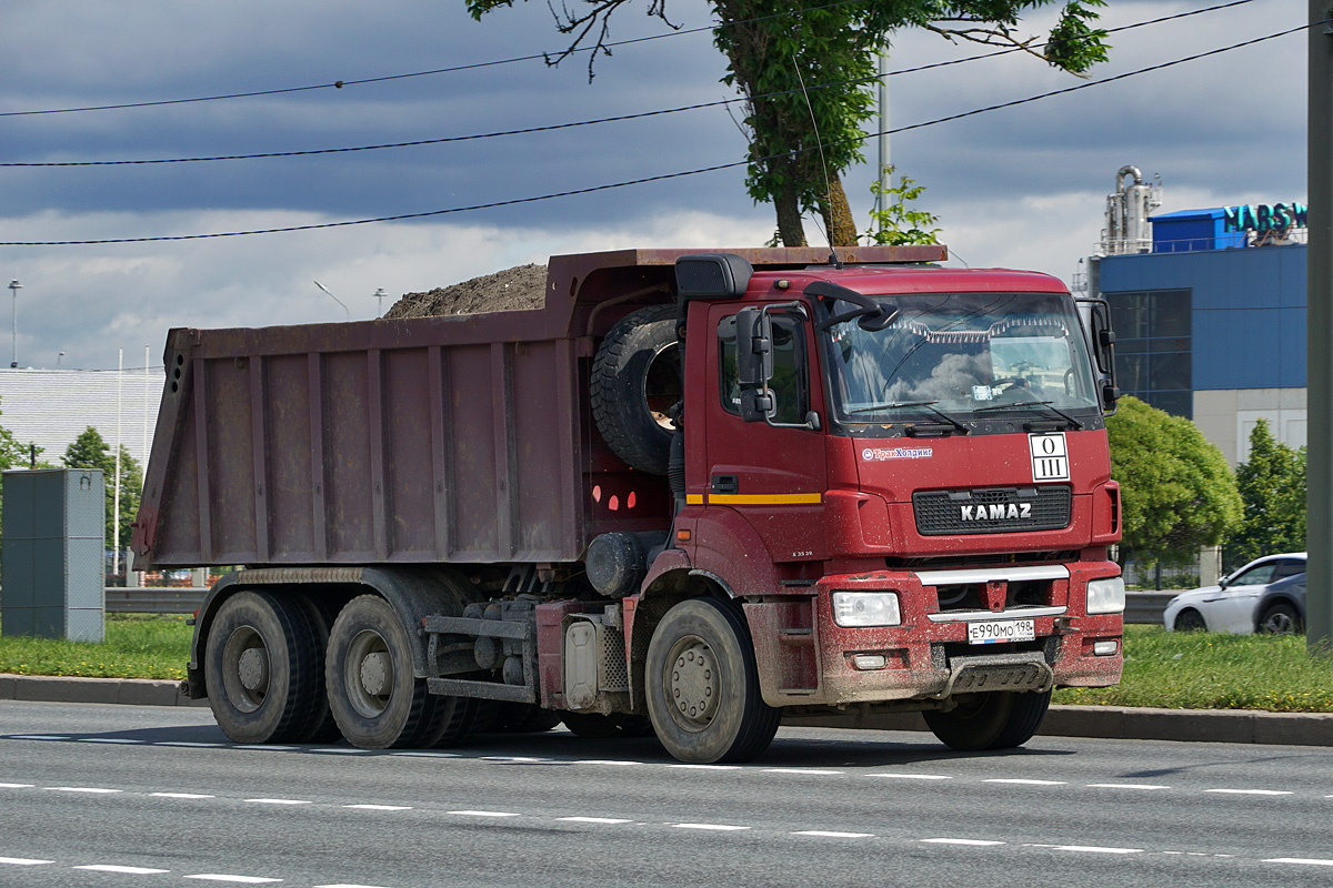 Санкт-Петербург, № Е 990 МО 198 — КамАЗ-6520-B5(49) "Люкс"