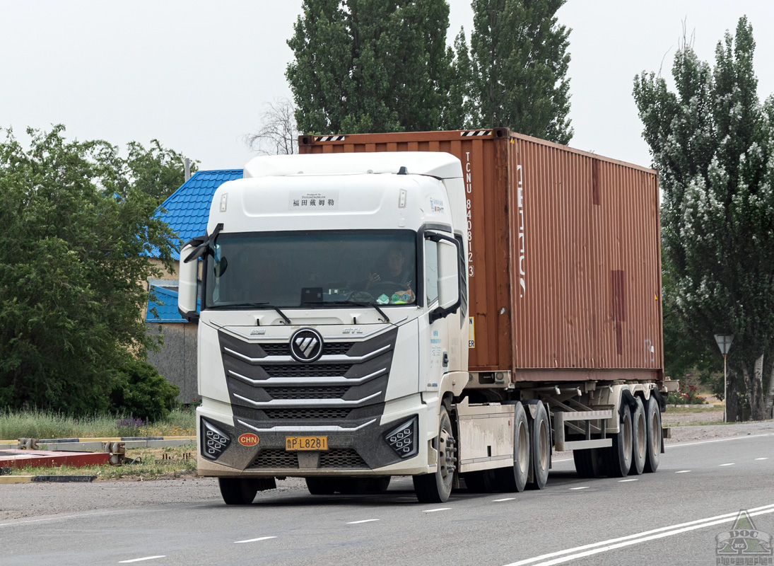Китай, № 鲁P-L8281 — Foton Auman GTL / TL (H4) (общая)