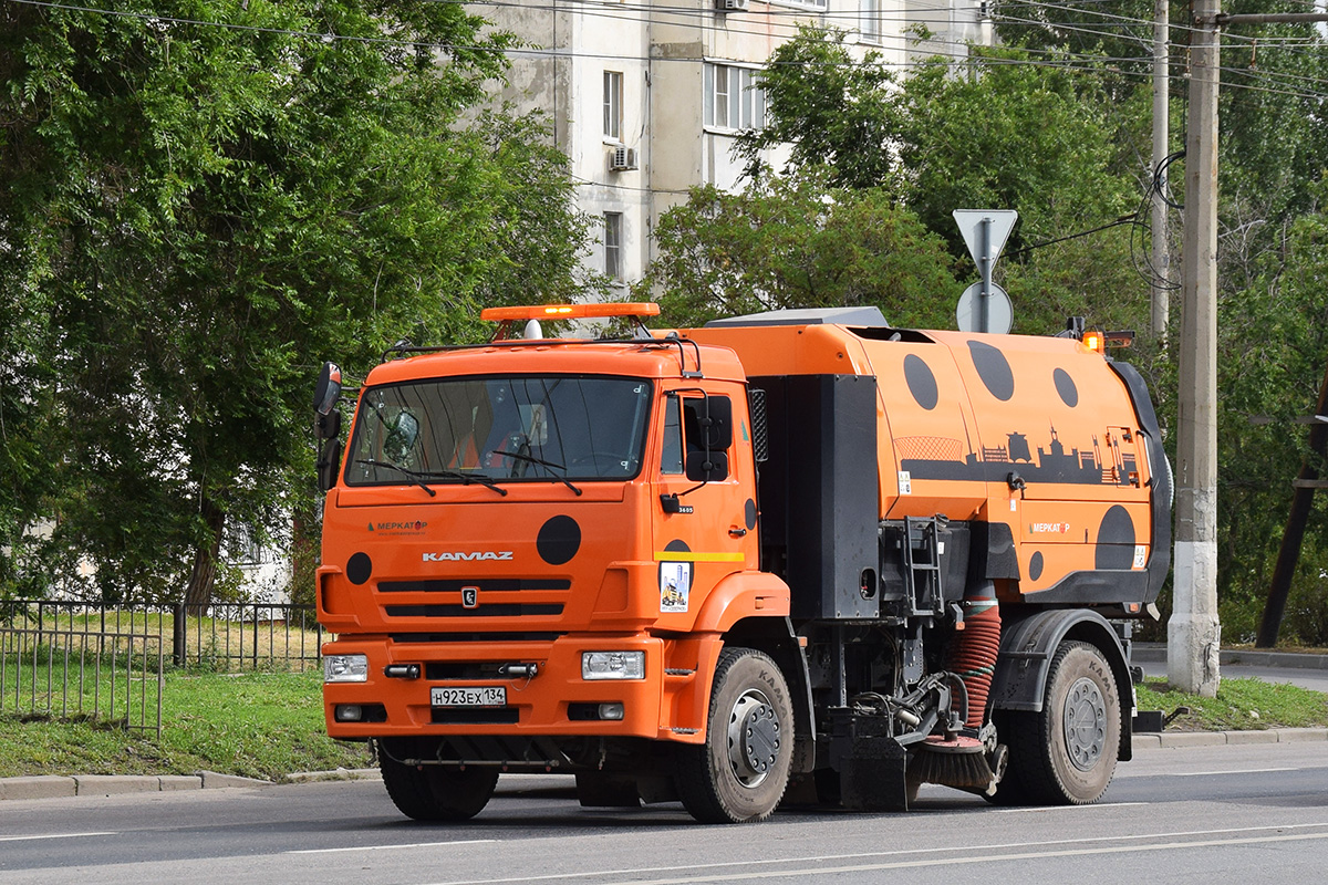 Волгоградская область, № Н 923 ЕХ 134 — КамАЗ-53605-50