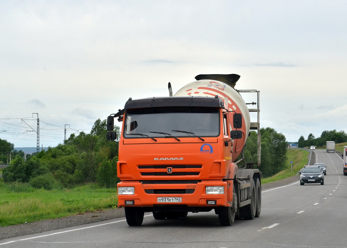 Кемеровская область, № О 931 КТ 142 — КамАЗ-65115-50