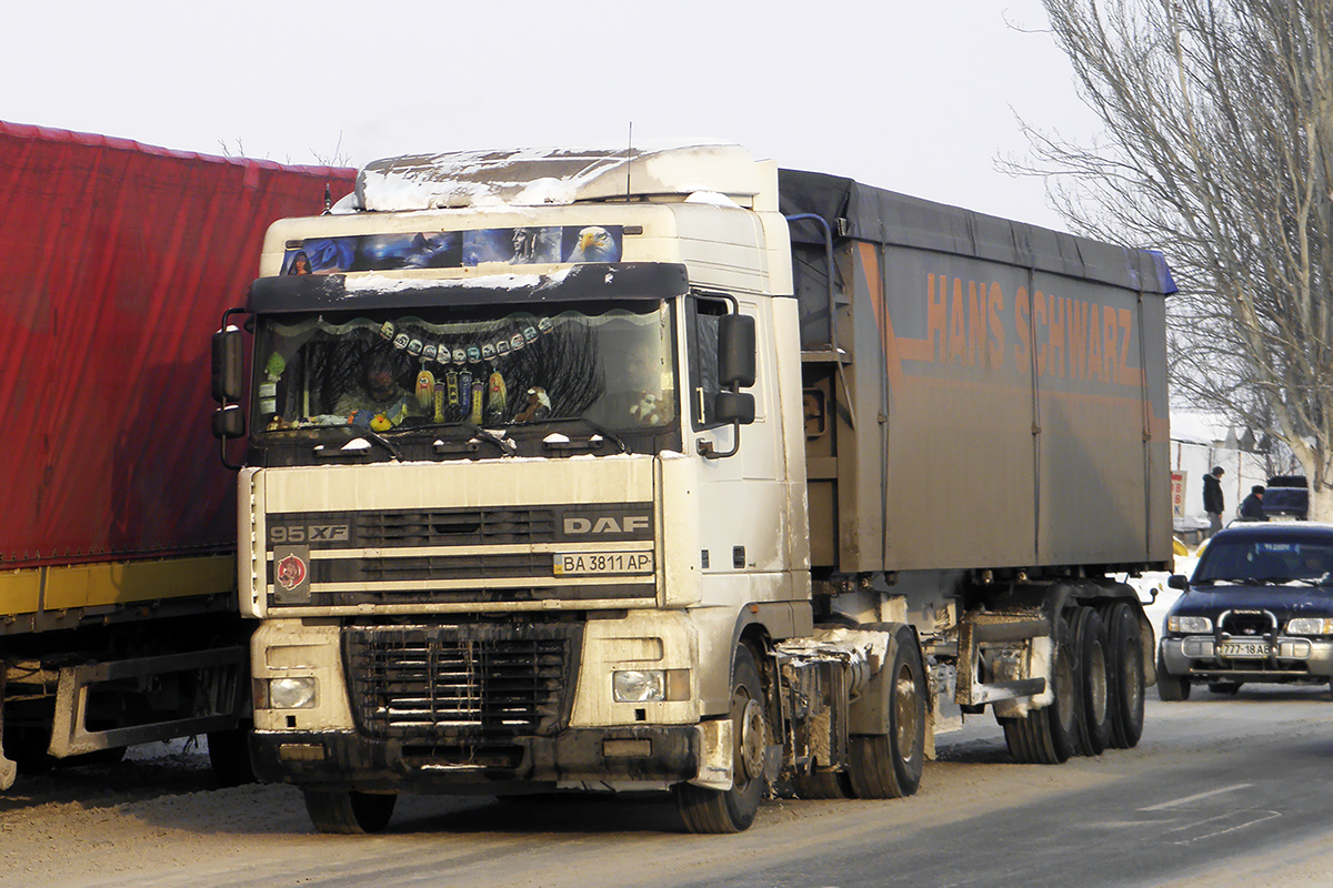 Кировоградская область, № ВА 3811 АР — DAF 95XF FT