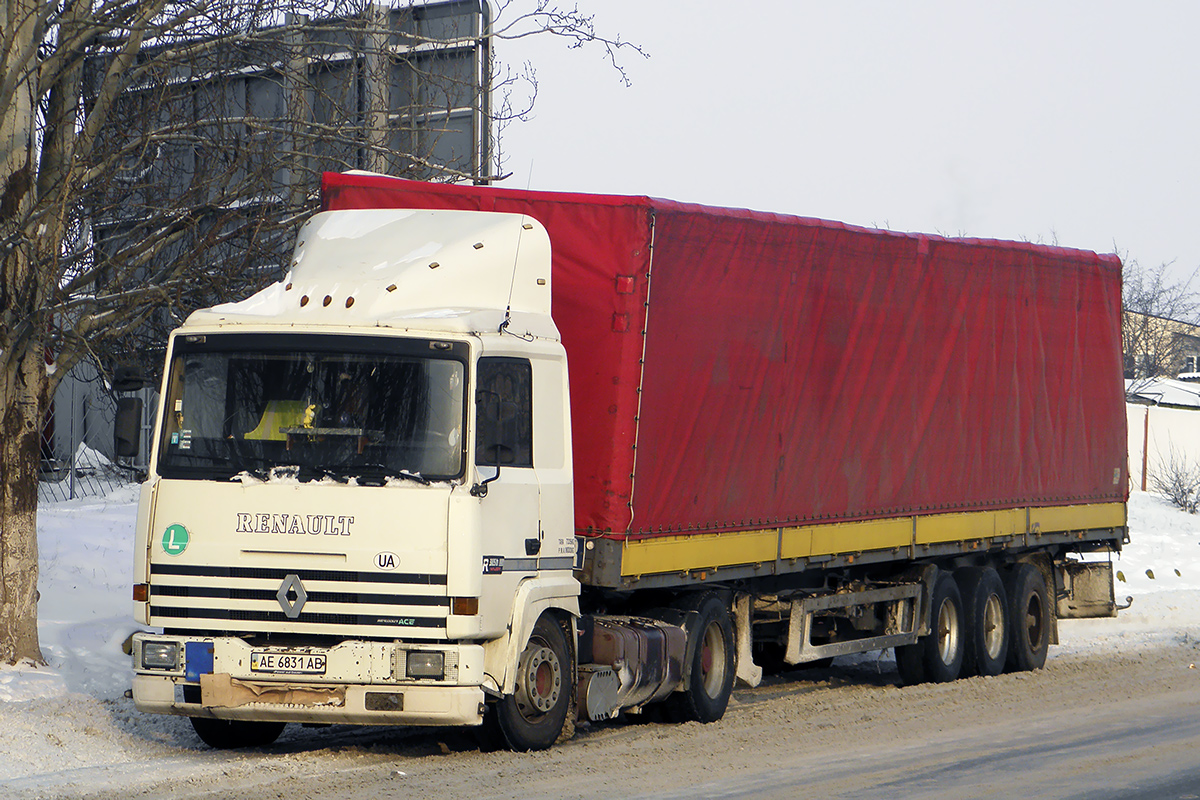 Днепропетровская область, № АЕ 6831 АВ — Renault R-Series Major