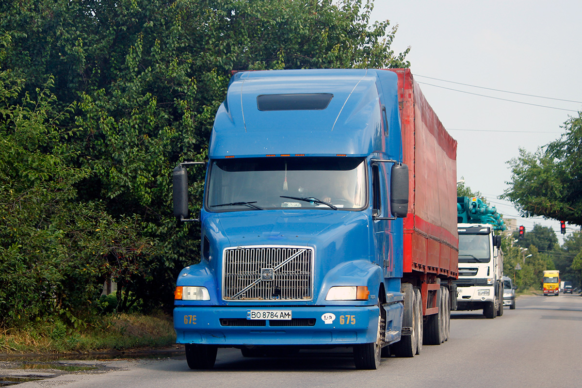 Тернопольская область, № ВО 8784 АМ — Volvo VN (Общая модель)
